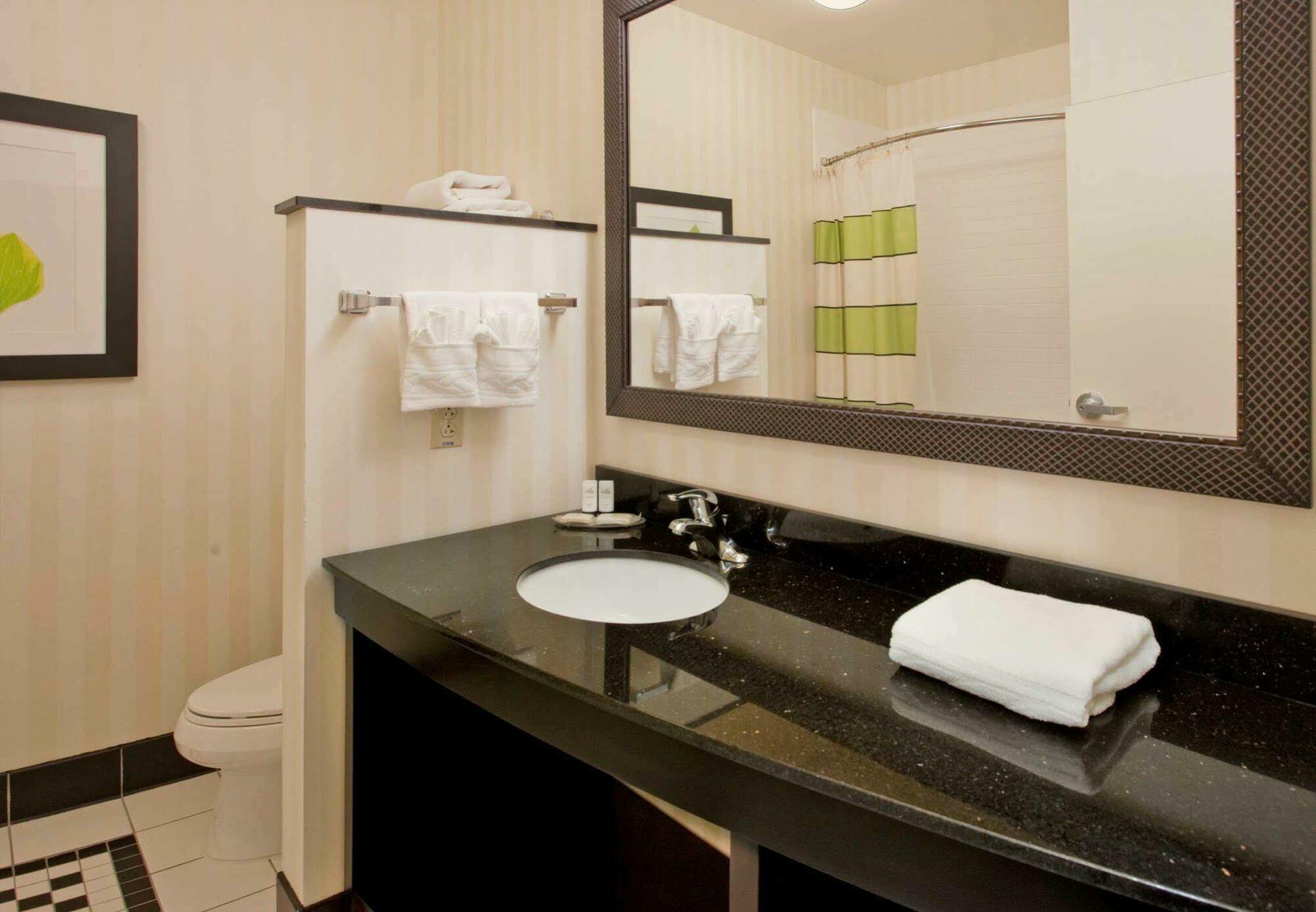 Fairfield Inn & Suites By Marriott Kearney Habitación foto